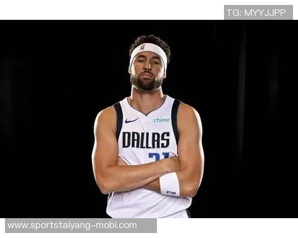 克莱汤普森本赛季表现低迷场均得分三分命中率创生涯新低 克莱汤普森本赛季表现低迷场均得分三分命中率创生涯新低